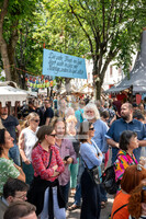 Atmosphäre im Lindenhof zum Lindenblütenfest