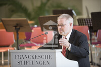 Michael Reinboth bei der Eröffnung des Landesgymnasiums LATINA August Hermann Francke