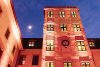 Der illuminierte Lindenhof