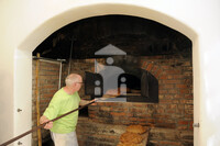 Francke-Brot aus dem historischen Backofen