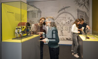 300 Jahre Neugier - Aufbau Jahresausstellung 2025